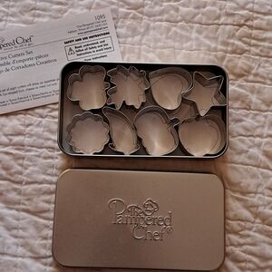Pampered Chef mini cookie cutters